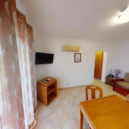 Da Lota Beachfront - &