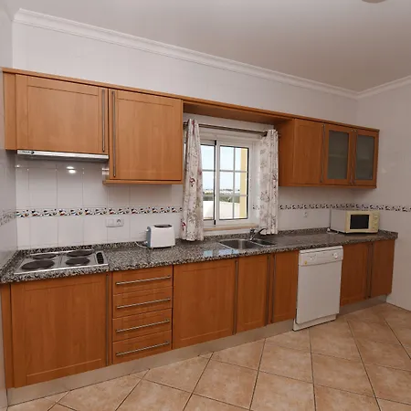 אתר נופש Da Lota Beachfront - &