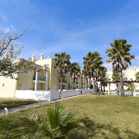 Da Lota Beachfront - & 3*