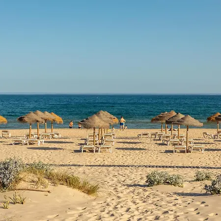 Da Lota Beachfront - & Manta Rota