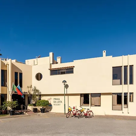 Da Lota Beachfront - & Rezort 3*