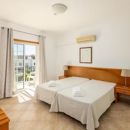 Da Lota Beachfront - & リゾート 3*