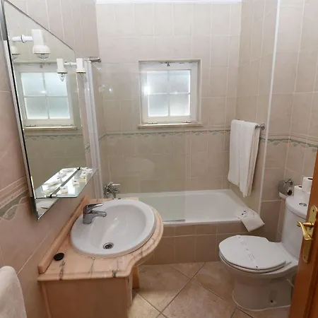 Da Lota - Beachfront 3*