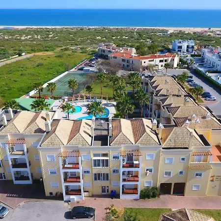 Da Lota - Beachfront Appart hôtel 3*