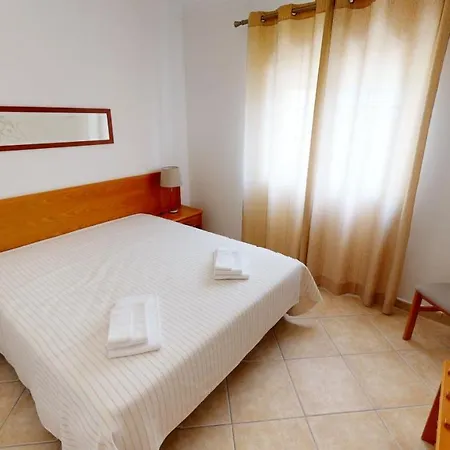 Da Lota - Beachfront Aparthotel