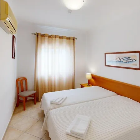 Da Lota - Beachfront Aparthotel Manta Rota